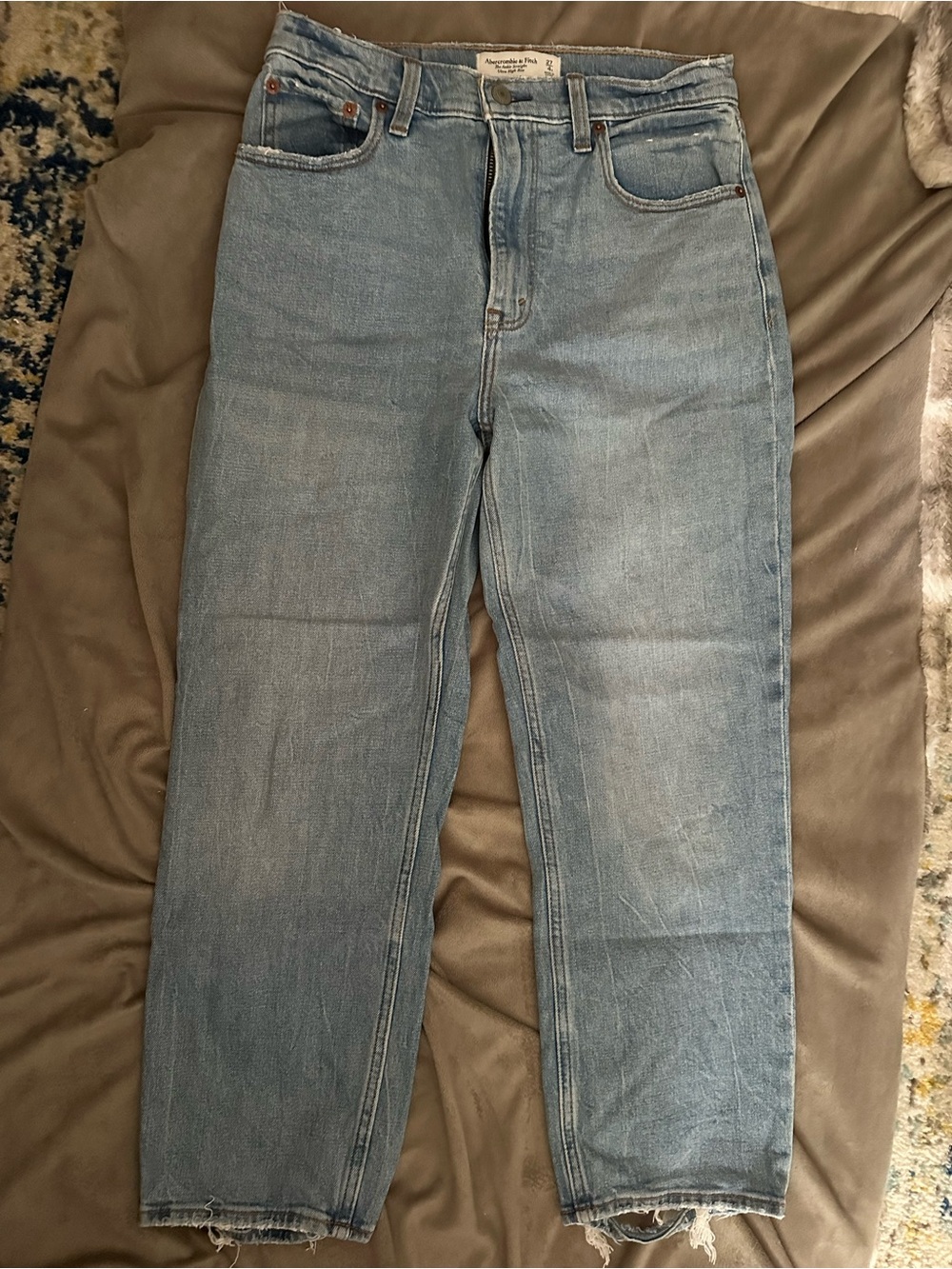 A&F Ultra High Rise Ankle Straight
